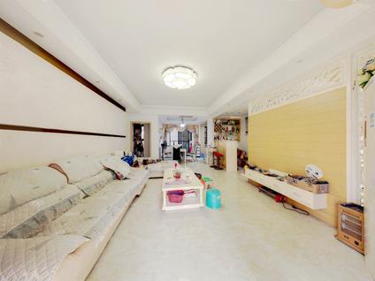 海口和信广场3室2厅131.12平低楼层/共27层