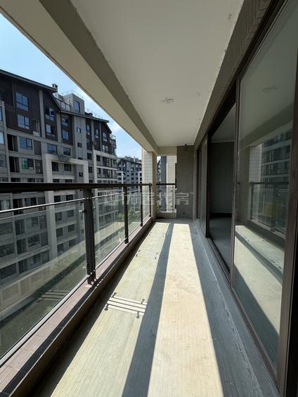 北京漓江郡府金桂府3室2厅89平高楼层/共10层