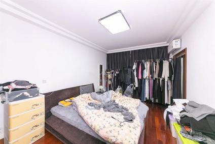 无锡东林苑3室2厅146.84平中楼层/共13层