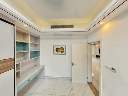 海口海航豪庭(北苑二区)3室2厅158平低楼层/共24层