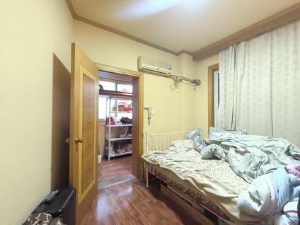 北京通宇花园4室3厅158.52平低楼层/共12层