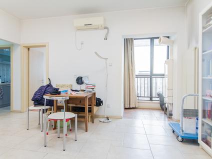 北京官苑8号1室1厅72.53平中楼层/共16层