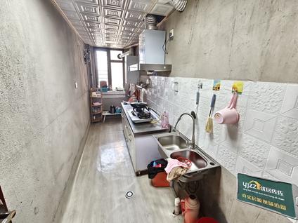 北京宝光翡翠华庭3室2厅124平中楼层/共33层