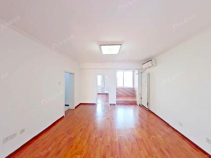 北京西马庄园1室1厅65.38平高楼层/共6层