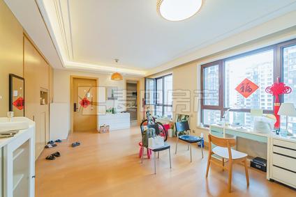 北京臻园2室2厅90平中楼层/共18层