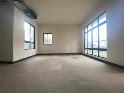 重庆江与城(原山)5室2厅309.44平低楼层/共1层