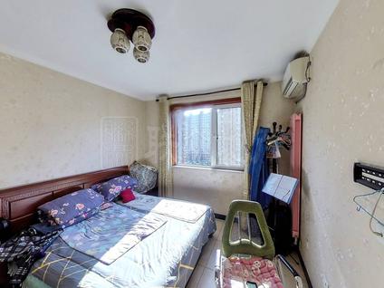 北京新源时代小区3室1厅134.55平中楼层/共18层