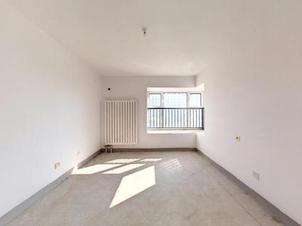 北京海航国兴城3室1厅119.68平低楼层/共12层