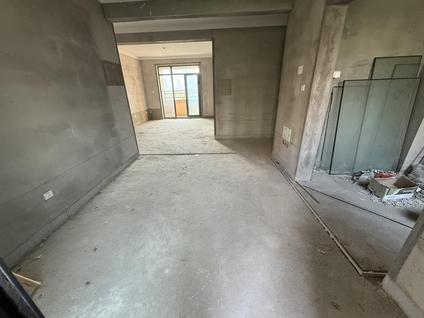 北京建业公园里3室2厅120平中楼层/共6层