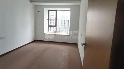 南昌新力弘阳府4室2厅125.83平高楼层/共8层