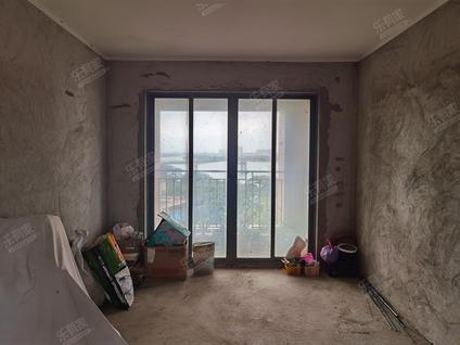 江门财富海景3室2厅85.97平低楼层/共30层