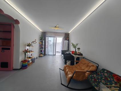 北京江海保利大都汇3室2厅80平高楼层/共26层