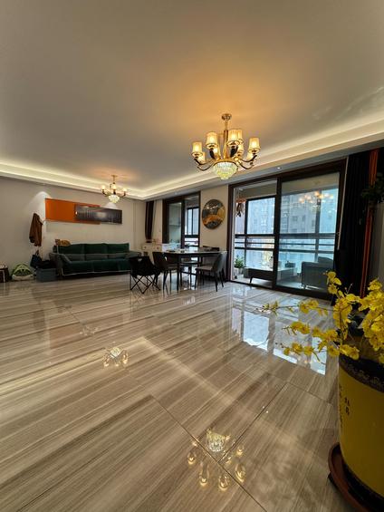 北京中海金玺(二期)4室2厅151平低楼层/共17层