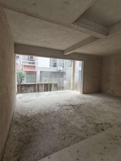 北京七彩黄金村(别墅)5室4厅200平低楼层/共1层