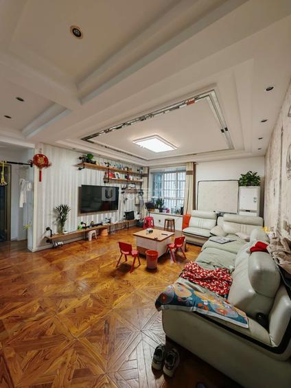 北京曼哈顿街区3室2厅123平低楼层/共18层