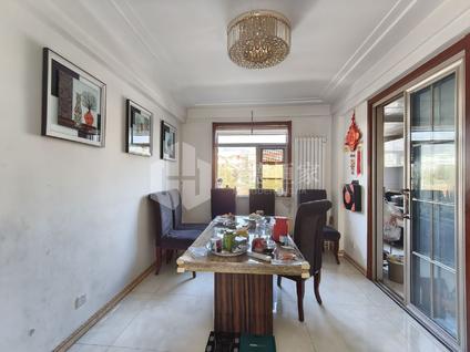 北京宏成御苑3室2厅137.01平中楼层/共6层