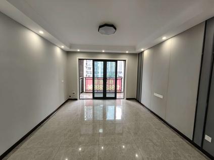 北京宏博河畔学苑4室2厅130平低楼层/共32层