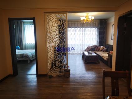 北京颜山国际2室2厅100平中楼层/共18层