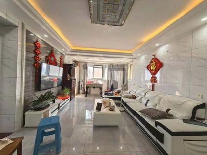 泰州夏澜苑3室2厅124平高楼层/共33层