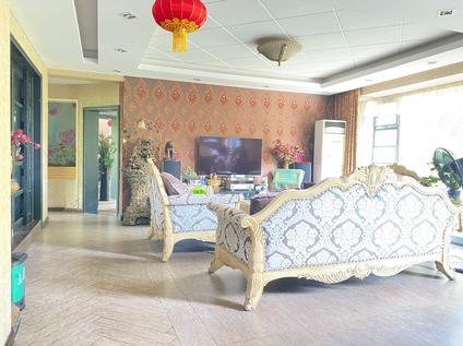 重庆枫林秀水5室2厅173平高楼层/共3层