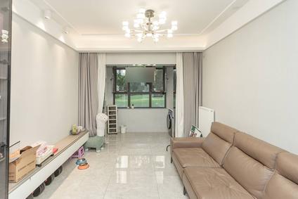 北京金隅大成郡(东区)3室2厅92.91平低楼层/共28层