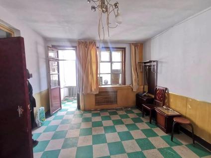 北京广厦小区(回民区)1室1厅54平低楼层/共5层