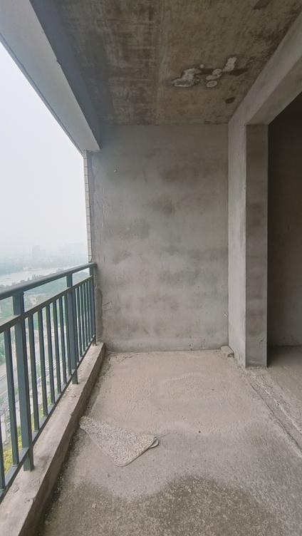 北京南岳风情花园小区2室2厅87平中楼层/共25层