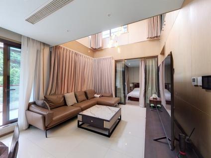 北京悠隐南山4室3厅196平低楼层/共3层