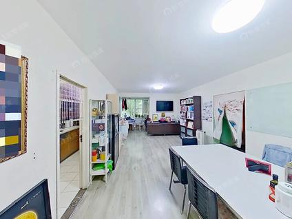 北京京贸国际公寓2室1厅101.4平低楼层/共28层