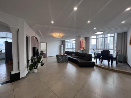 北京花好月圆5室2厅133平高楼层/共19层