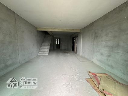 北京海伦湾(四期)6室2厅205平中楼层/共4层