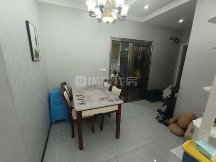 北京桃西雅图2室2厅71平低楼层/共33层