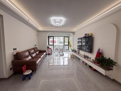 北京青山澜岛3室2厅137.5平低楼层/共17层