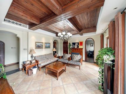 杭州林语别墅8室2厅371.44平低楼层/共3层