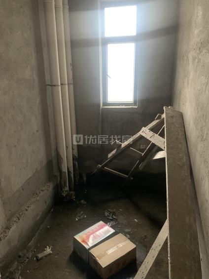 广州优山美墅3室1厅130.04平低楼层/共18层