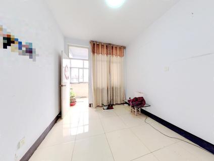 北京临沂大学西校区家属院4室2厅131.77平高楼层/共6层