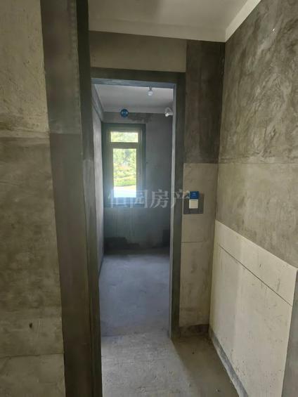 宿州青山澜岛3室2厅137平低楼层/共18层