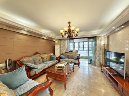 武汉银湖翡翠(三期)4室2厅169.02平低楼层/共28层