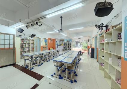 广州信成小区2室2厅76.62平低楼层/共8层