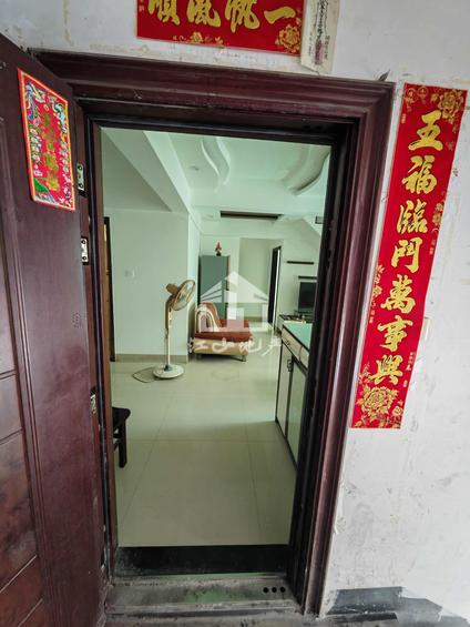 北京金马楼4室2厅130平高楼层/共8层