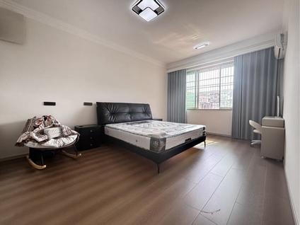 北京城北公寓4室2厅191平高楼层/共7层