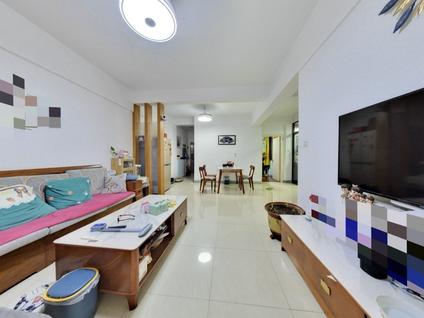 广州田美小区2室2厅78.38平中楼层/共9层