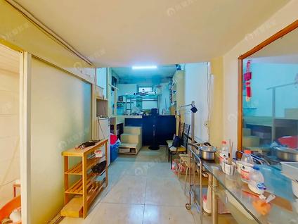 北京护国寺西巷小区2室1厅34.65平低楼层/共1层