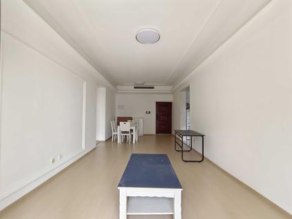 北京莱茵河畔1室2厅74平高楼层/共22层