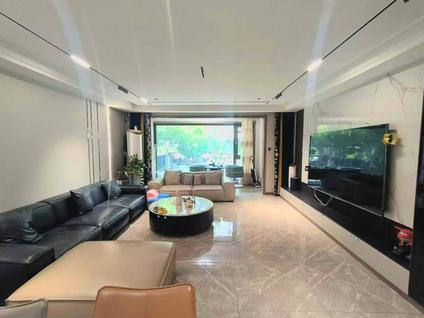 北京万科初昕苑4室2厅189平中楼层/共11层