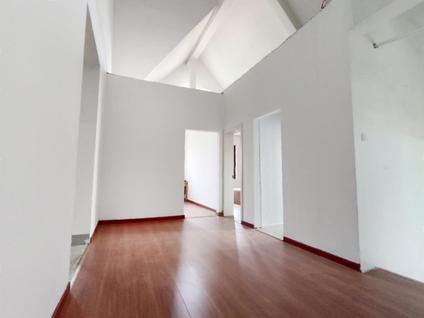 北京美达檀香山(北区)5室3厅339.5平低楼层/共1层