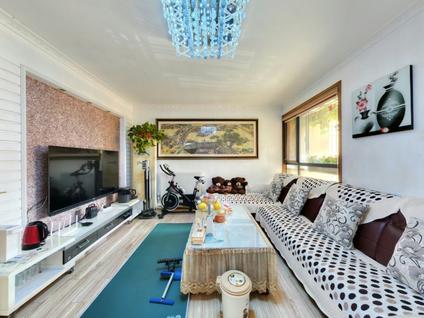 北京荣盛阿尔卡迪亚3室2厅109.9平低楼层/共11层