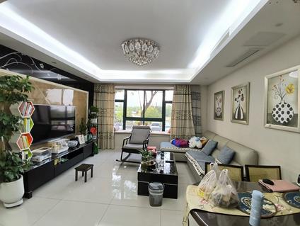 北京水月秦淮3室2厅129.24平低楼层/共17层