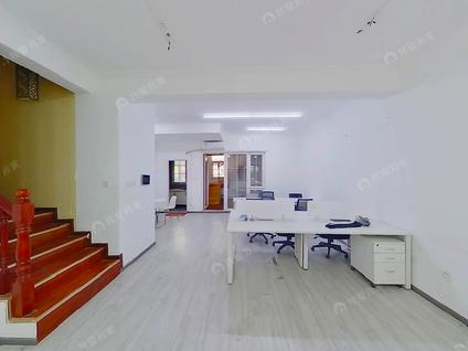 北京龙湖蔚澜香醍3室3厅172.86平低楼层/共4层