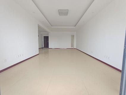 北京翡翠明珠3室2厅136平高楼层/共33层